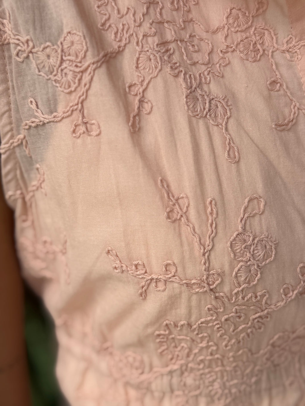 VEST  ROSA VIEJA BORDADO