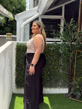 Cargar imagen en el visor de la galería, PANTALON PLUS SIZE LINDA NEGRO