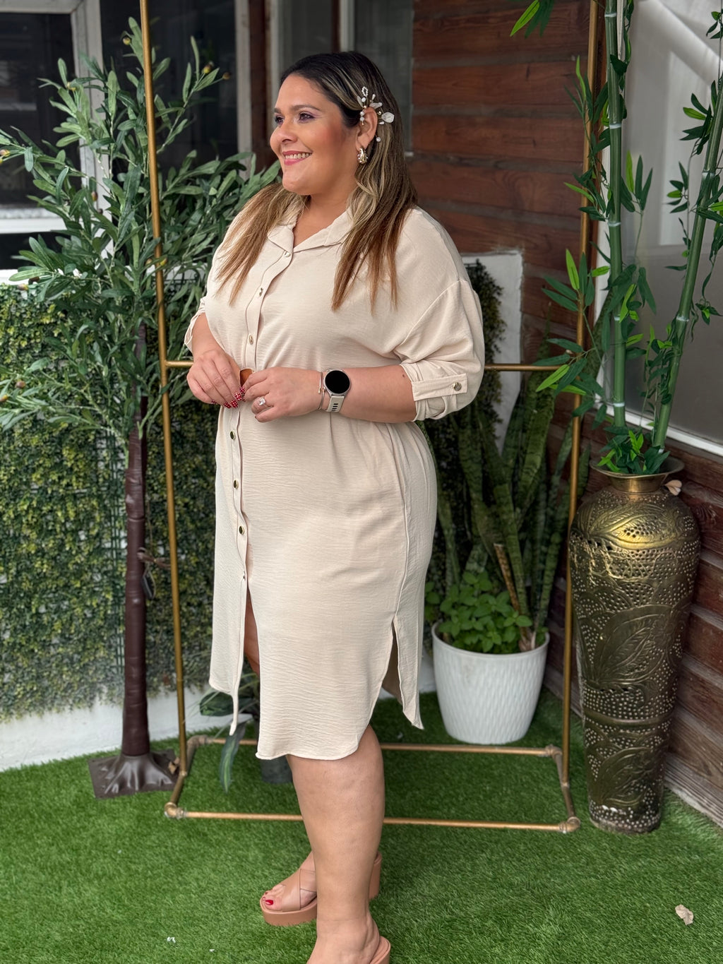 VESTIDO PLUS SIZE LUCIA BEIGE