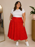 Falda Midi Plus Size Roja con Bolsillos Cargo y Botones Frontales