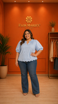 Blusa Azul Cielo Manga Abombachada Bordes Ondulados/Talla Curvy para Mujer en Panamá