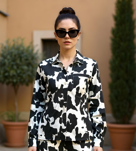 JACKET COW PRINT NEGRO