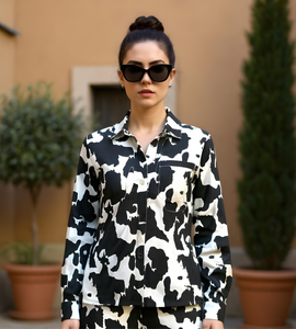 JACKET COW PRINT NEGRO