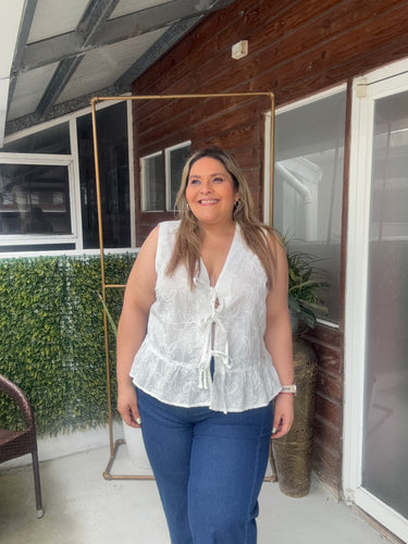 BLUSA  BLANCO BORDADA