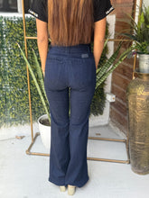 Cargar imagen en el visor de la galería, PANTALON DENIM AZUL OSCURO