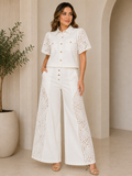 Conjunto Blanco de Blusa con Mangas de Encaje y Pantalón Palazzo