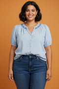 Blusa Chambray Celeste Cuello Bordado Talla Plus | Flor Marie's Ropa para Mujer en Panamá