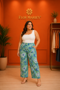Pantalón Plus Size Estampado Floral Verde y Azul | Pantalón Moda Curvy para Mujeres en Panamá