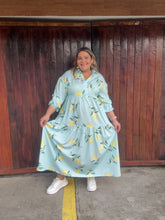 Cargar imagen en el visor de la galería, VESTIDO MARISOL ESTAMPADO LIMON