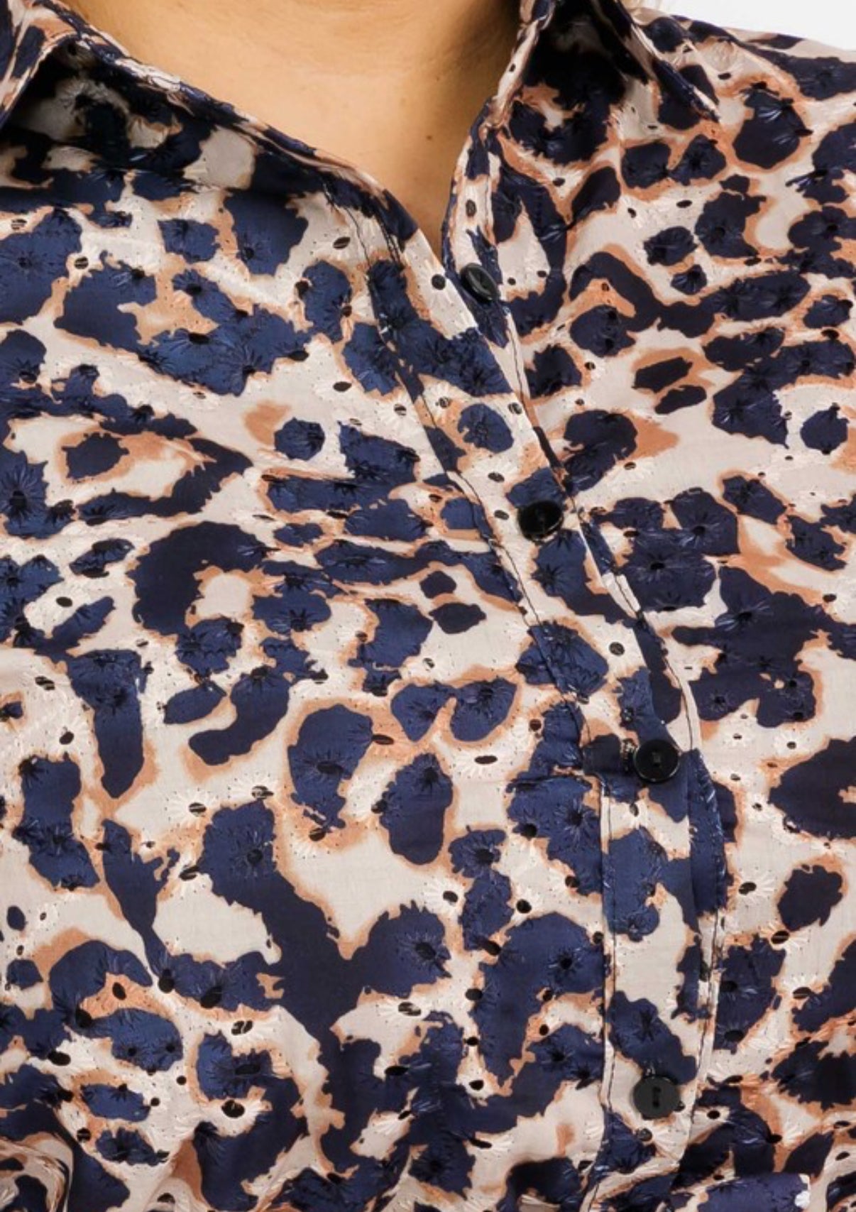 BLUSA ANIMAL PRINT OJALILLO
