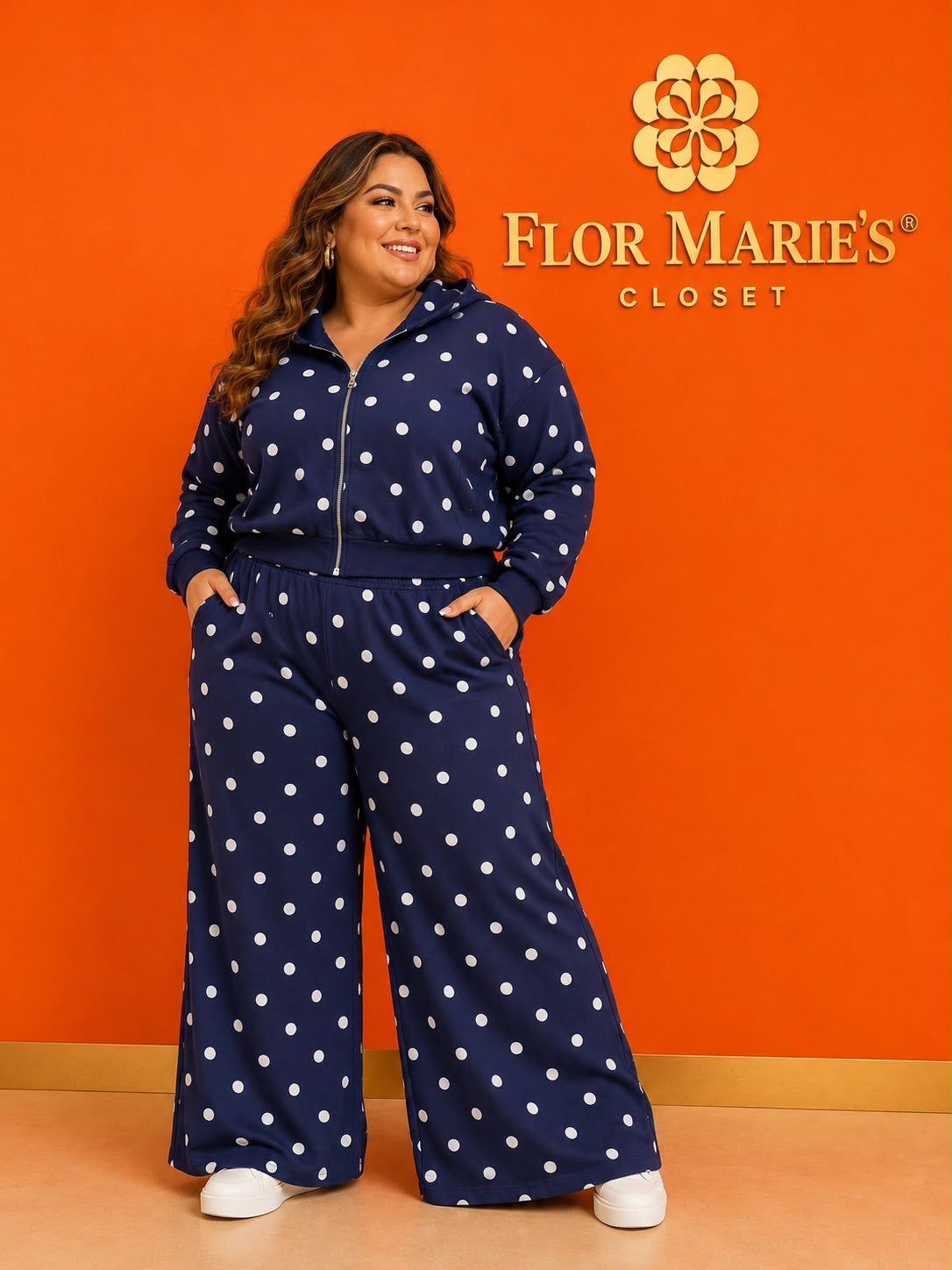Set Conjunto Azul Marino de Lunares Plus Size – Comodidad con Estilo