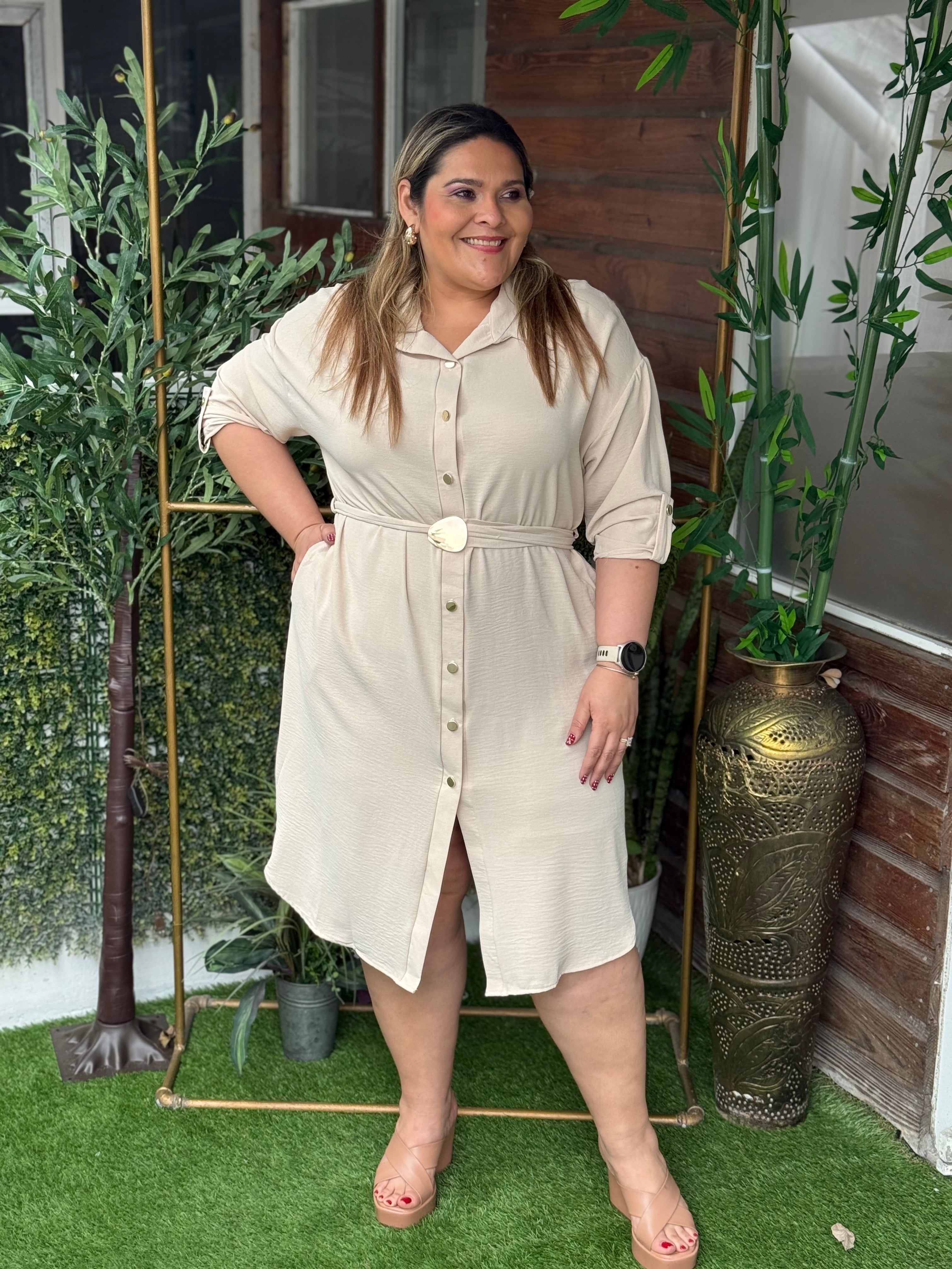 VESTIDO PLUS SIZE LUCIA BEIGE