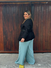 Cargar imagen en el visor de la galería, SARISA BLAZER NEGRO