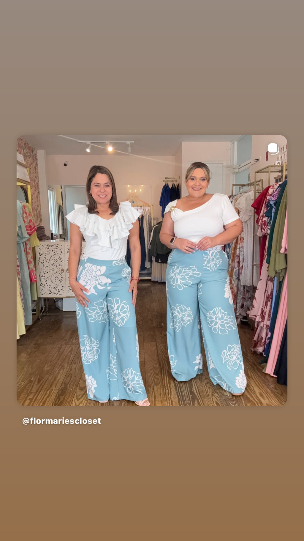 Blusa Blanca Elegante para Mujer con Lazo Decorativo – Blusa Casual Chic para Oficina y Eventos | Moda Femenina en Panamá