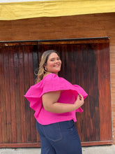 Cargar imagen en el visor de la galería, FUSHIA FRONT RUFFLE BLOUSE