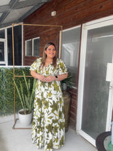 Cargar imagen en el visor de la galería, VESTIDO PAULA HOJA VERDE