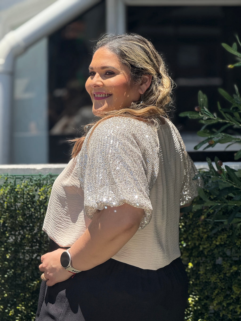 BLUSA PLUS SIZE LENTEJUELA BEIGE