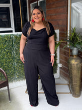 Cargar imagen en el visor de la galería, JUMPSUIT ANGELA NEGRO