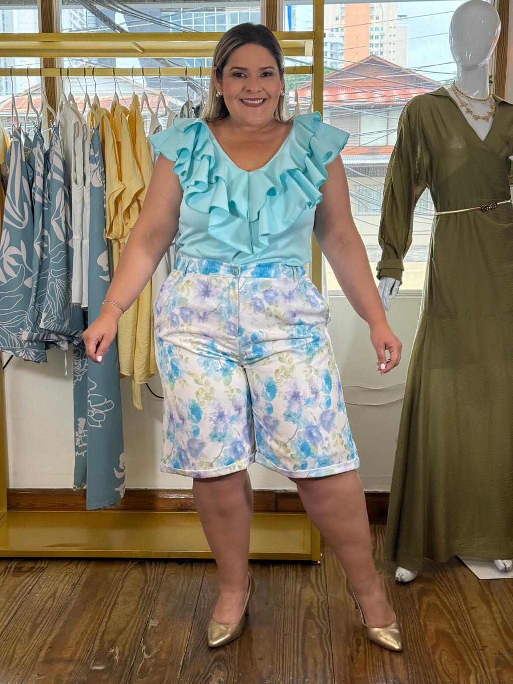 Short Floral Azul para Mujer en Panamá/Pantalón Corto Elegante de Flores para Dama