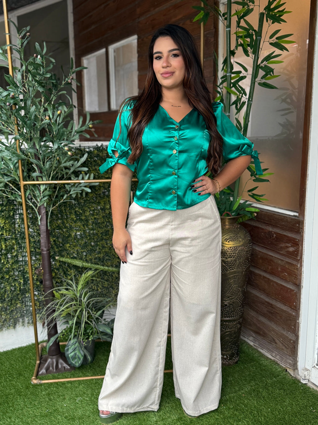 BLUSA VERDE SATINADA