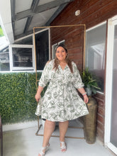 Cargar imagen en el visor de la galería, VESTIDO ESTRELLA BEIGE-VERDE