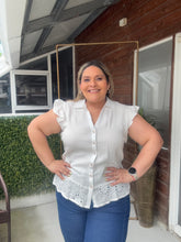 Cargar imagen en el visor de la galería, BLUSA LINDA BLANCA