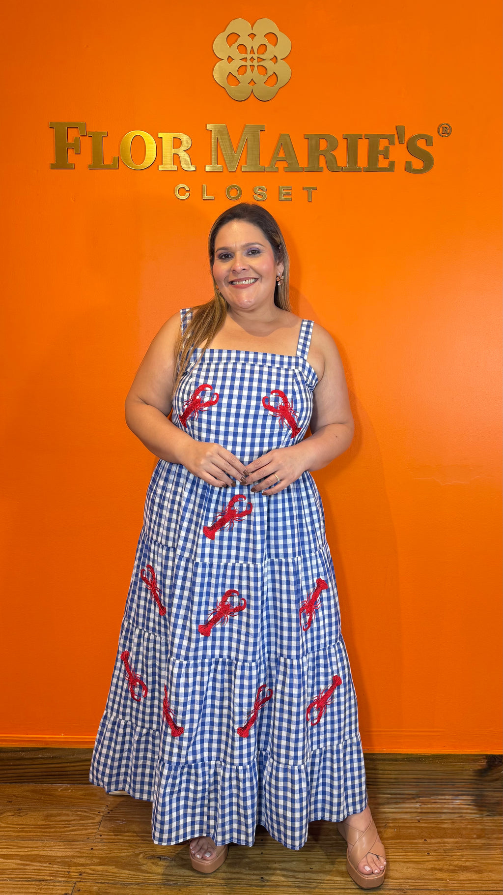 Vestido Plus Size Maxi Cuadros Vichy Azul Con Bordado De Langosta/ Tirantes/Flor Marie´s Closet Panama
