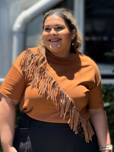BLUSA PLUS SIZE CHOCOLATE CON FLECOS