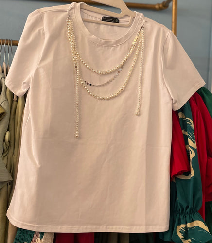 BLUSA BLANCA CON PERLAS