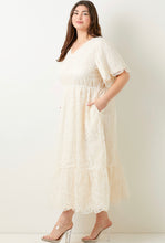 Cargar imagen en el visor de la galería, PLUS EMBROIDERED MAXI DRESS