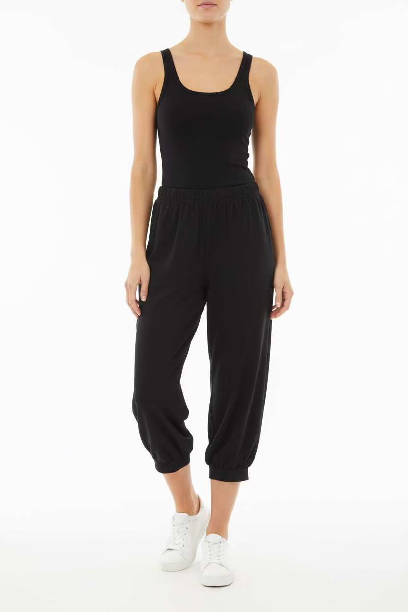 PLUS SIZE PANTALON NEGRO BOTON DORADO