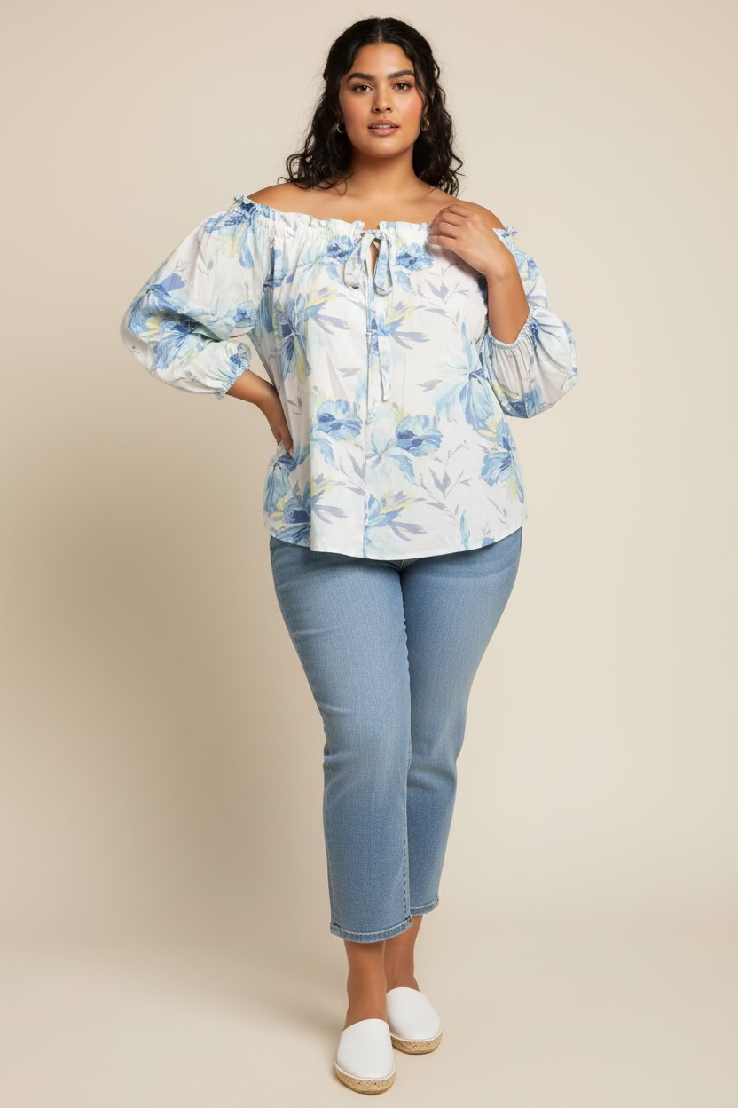 Blusa Plus Size Floral Celeste para Mujer con Escote Campesino y Manga Corta-Blusa Fresca para Clima Tropical| Boutique de Ropa Femenina en Panamá