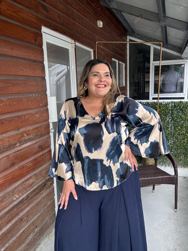 BLUSA LINA BEIGE CON AZUL
