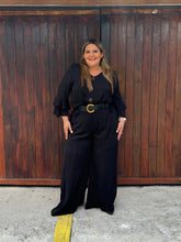Cargar imagen en el visor de la galería, BLUSA SHARLOT NEGRA