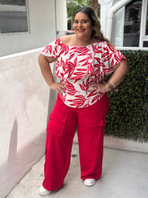 Cargar imagen en el visor de la galería, RED UPPER RUFFLE BLOUSE