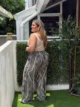 Cargar imagen en el visor de la galería, PANTALON ALEXANDRA BEIGE-NEGRO