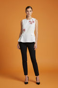Blusa Blanca Elegante con Bordado Floral para Mujer/ Moda Femenina en Panamá