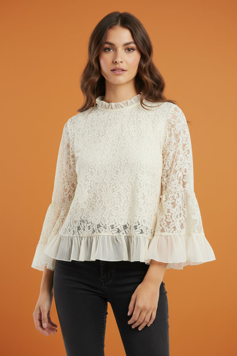Blusa de Encaje Elegante para Mujer en Panamá/Blusa Beige Romántica con Volantes