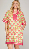 Vestido Recto Plus Size Estampado con Escote en V y Mangas Cortas Panama