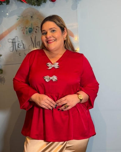 BLUSA ROJA CON LAZO BRILLANTE