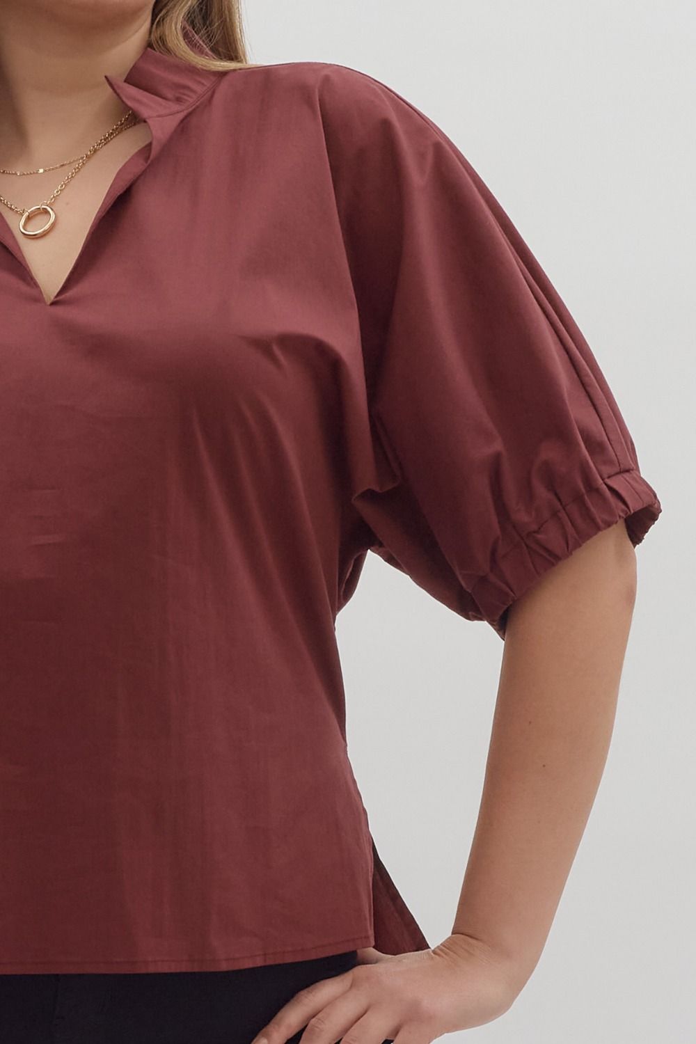 CONDADO-ENTRO-T26223P-Blusa Manga Abullonada Plus