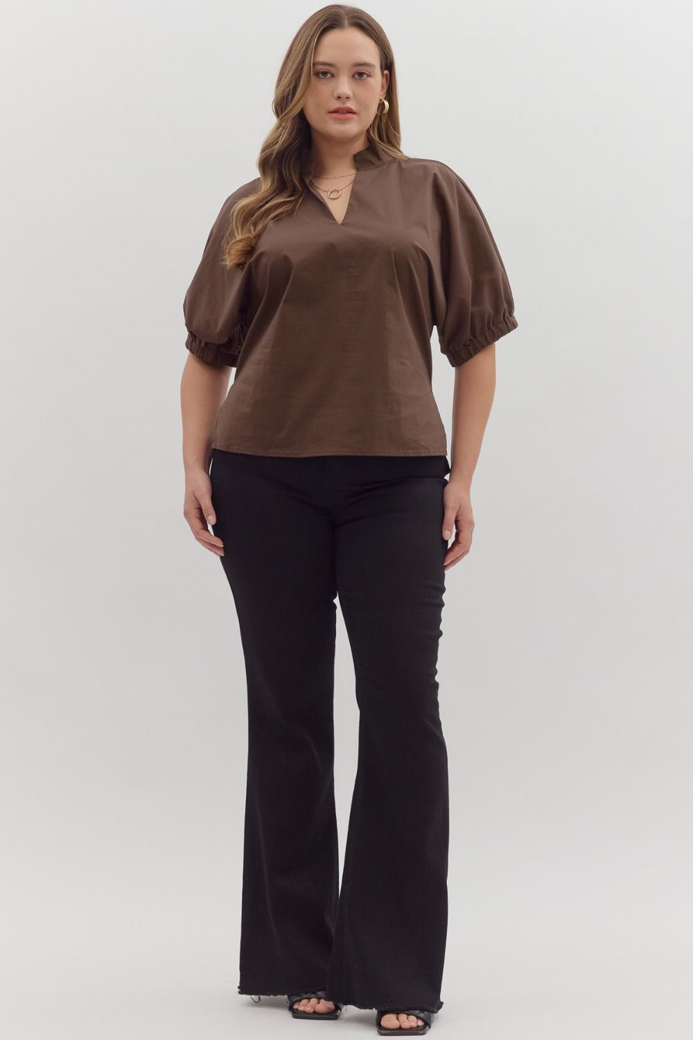 CONDADO-ENTRO-T26223P-Blusa Manga Abullonada Plus