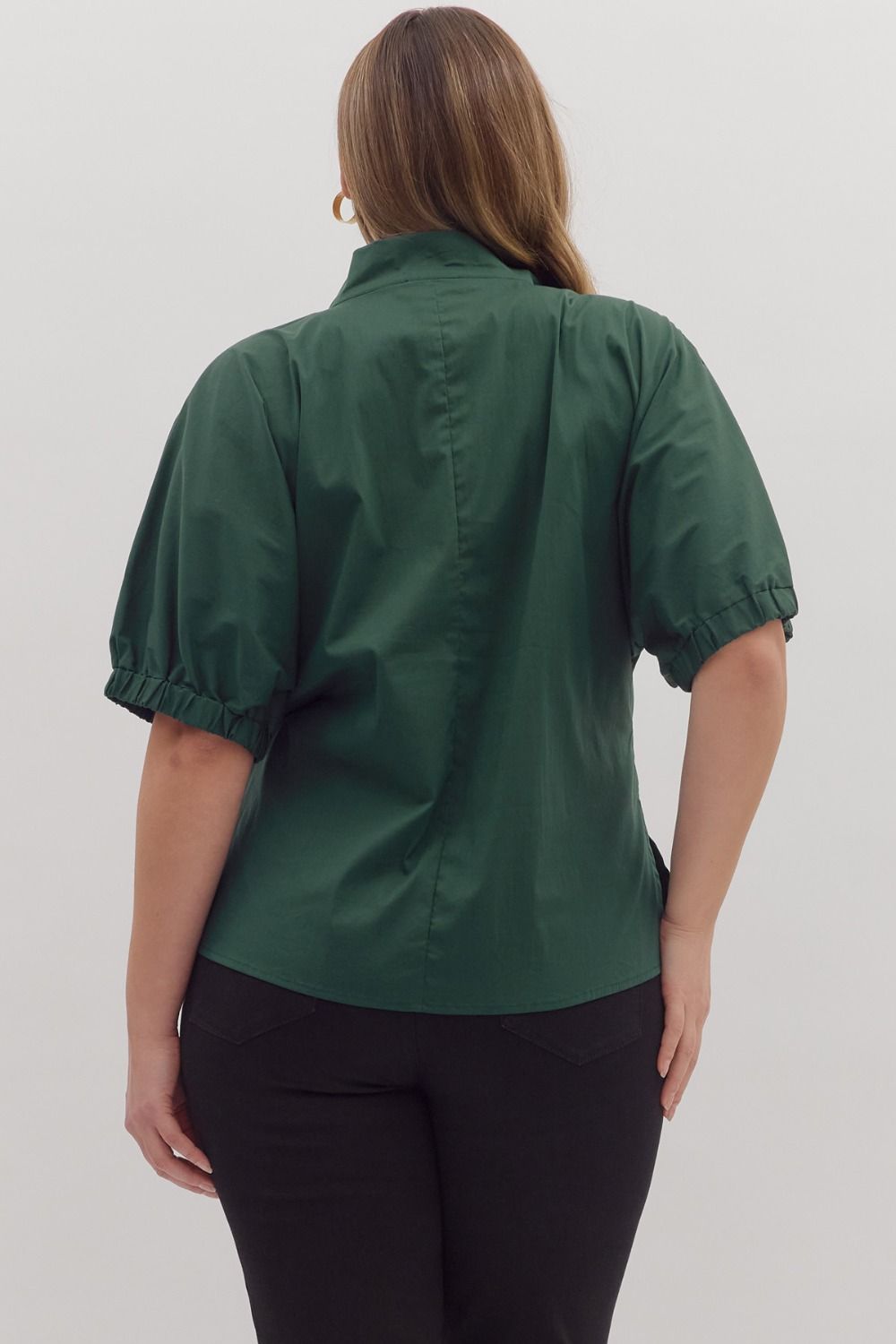 CONDADO-ENTRO-T26223P-Blusa Manga Abullonada Plus