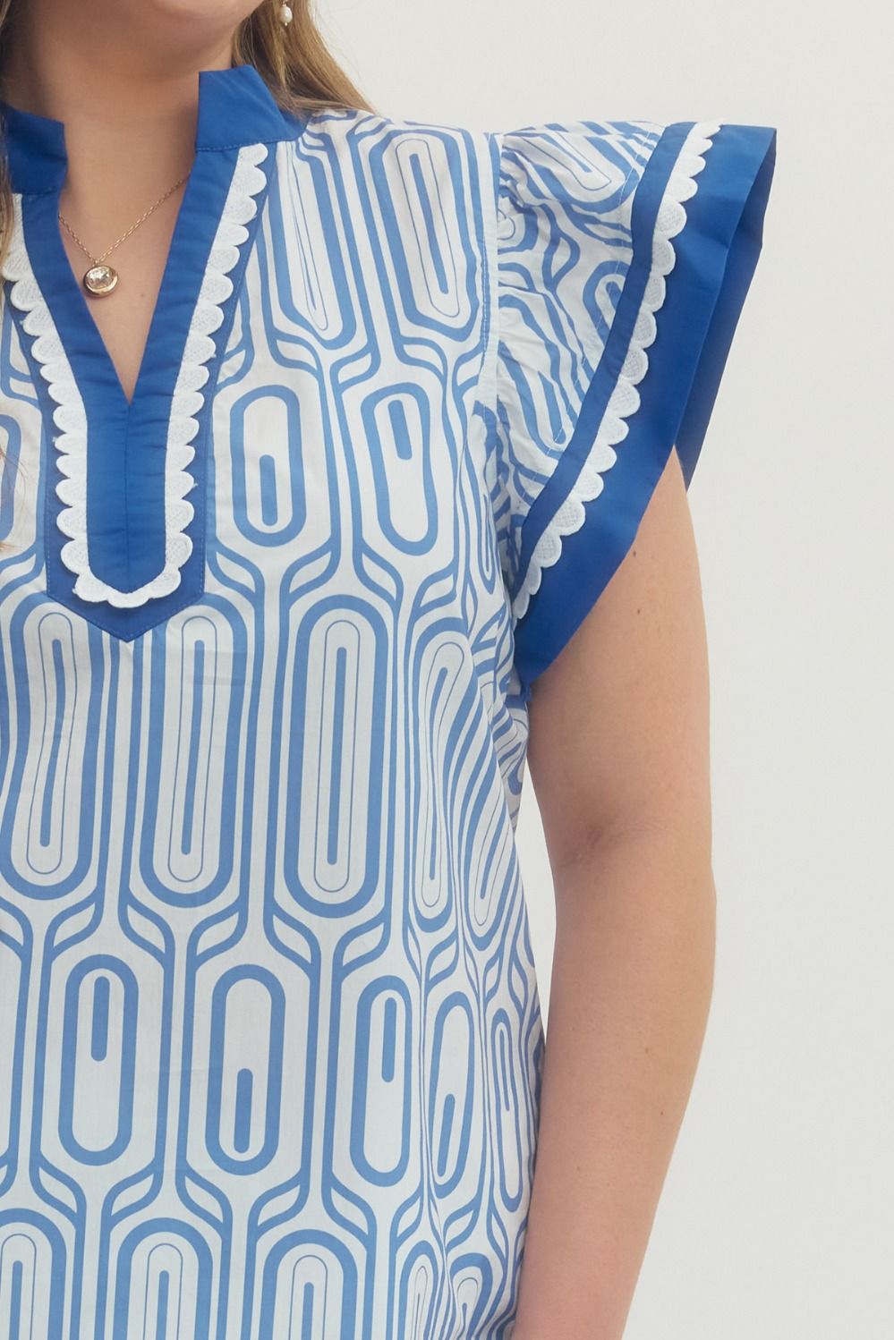 CONDADO-ENTRO-T29444P-Blusa Estampada Manga Volante Plus