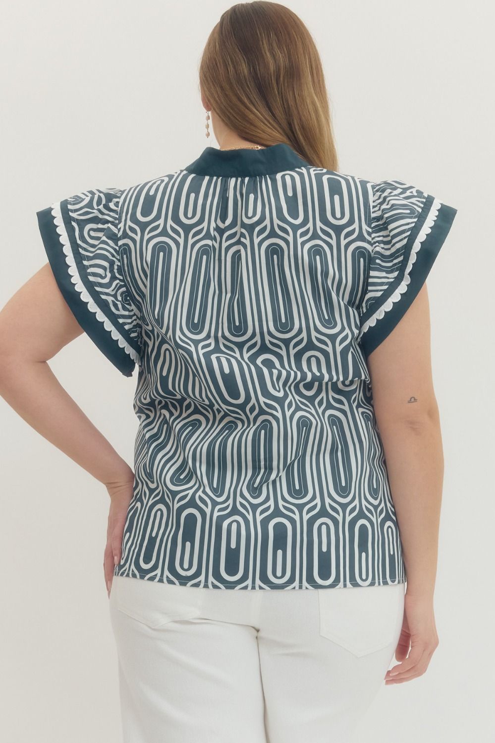 CONDADO-ENTRO-T29444P-Blusa Estampada Manga Volante Plus