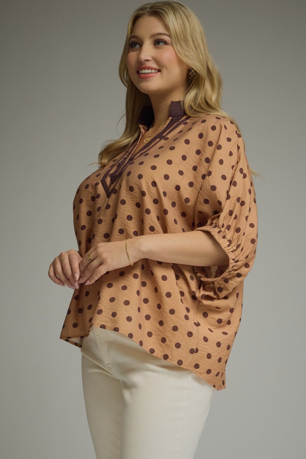 CONDADO-ENTRO-T31983P-Blusa de Lunares Plus