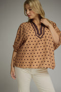 CONDADO-ENTRO-T31983P-Blusa de Lunares Plus