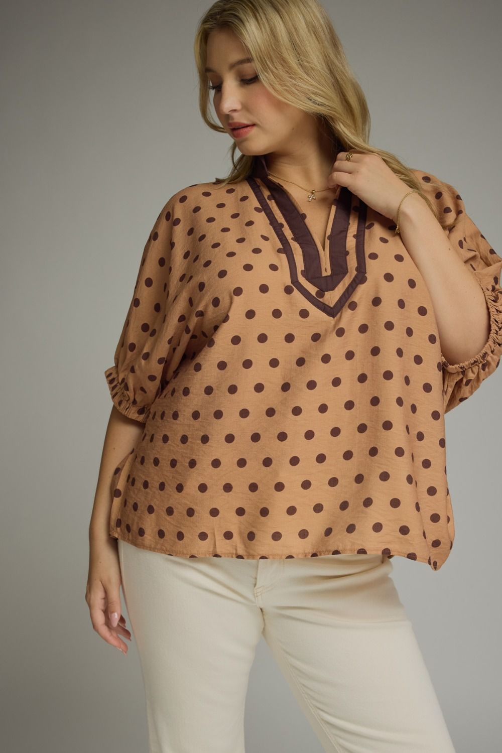 CONDADO-ENTRO-T31983P-Blusa de Lunares Plus