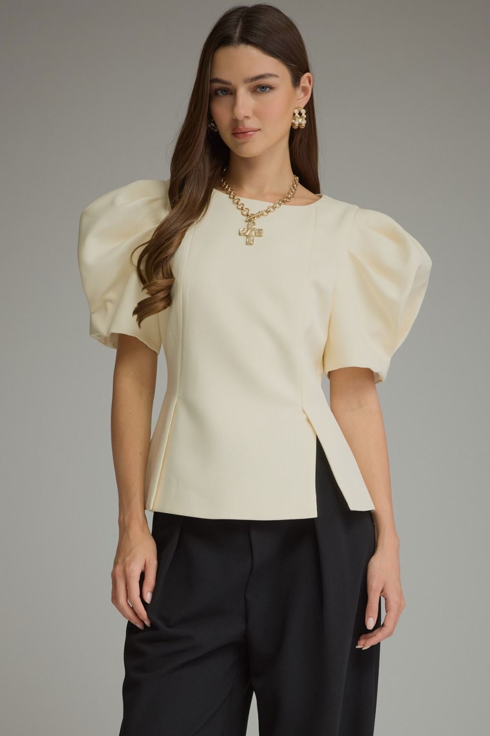 CONDADO-ENTRO-T33167-Blusa Manga Abullonada con Pliegues