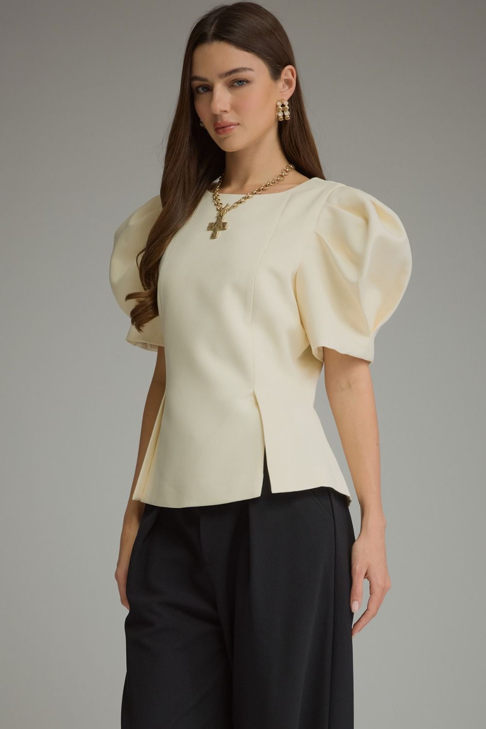CONDADO-ENTRO-T33167-Blusa Manga Abullonada con Pliegues